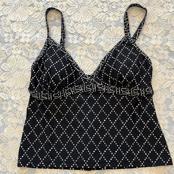 Christina black & white swim bathing suit top. Tankini, padded bra cups Size 10 - Picture 14 of 14